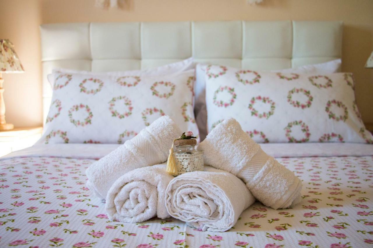 Maison Fleurs Diakopto Bagian luar foto